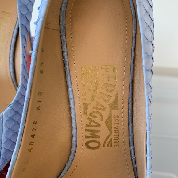 Salvatore Ferragamo Susi Snakeskin Pumps - Picture 6 of 10